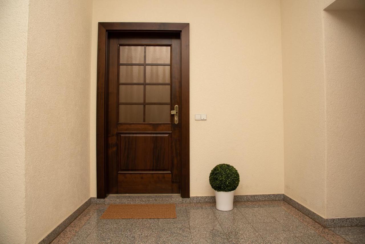קמניץ Kassberg Apartment Im Retro-Stil / Netflix & Wifi מראה חיצוני תמונה